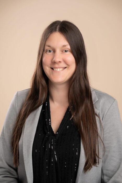 Maureen R